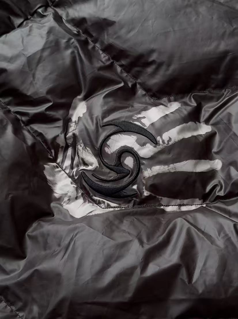 “Dissipate” HEAT REACTIVE PUFFER - Tungsten Steel Black (Pre-sale Price Time-limited )