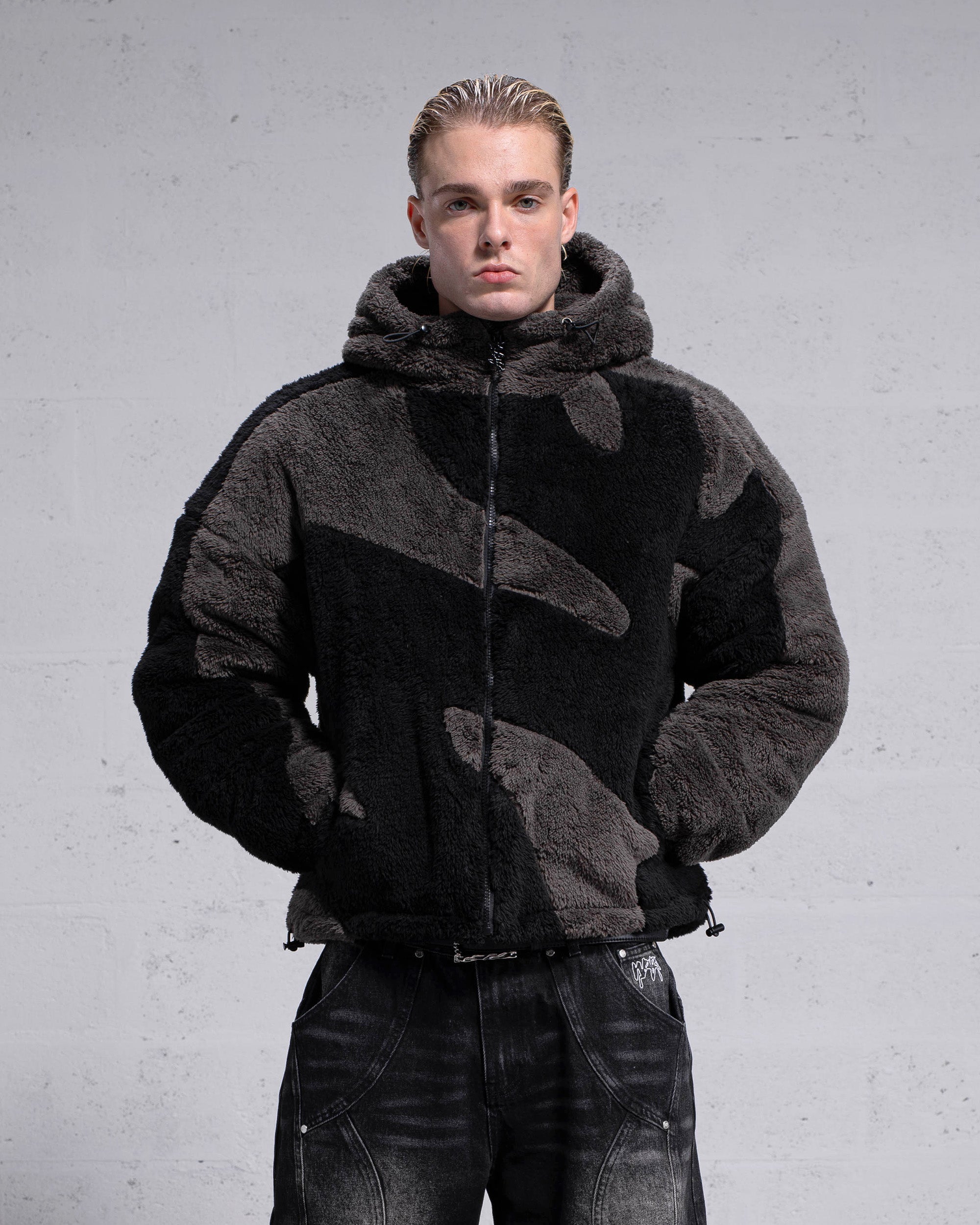 Fluffy Sherpa Jacket - Black